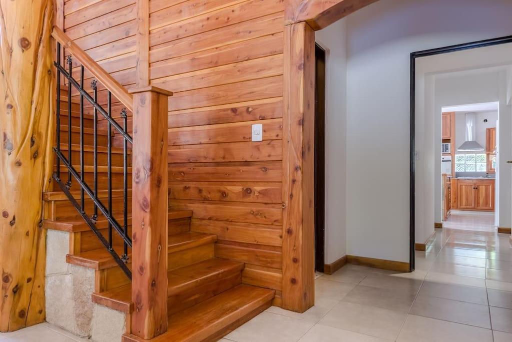 Casa En Bosque De Pinos