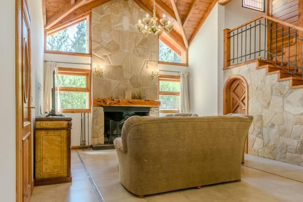 Casa En Bosque De Pinos *
